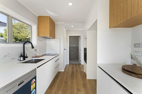 Photo of property in 11 Redwood Drive, Massey, Auckland, 0614