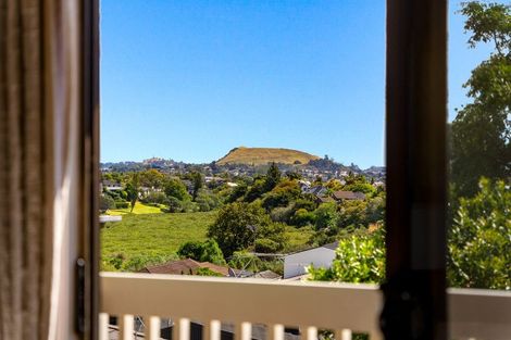 Photo of property in 24 Majesty Place, Half Moon Bay, Auckland, 2012