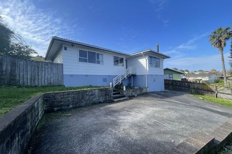 Photo of property in 90 Oriel Avenue, Tawa, Wellington, 5028