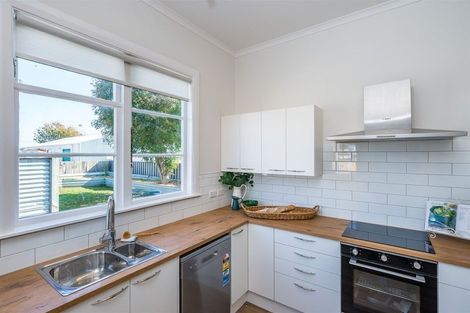 Photo of property in 18 Wilton Street, Levin, 5510