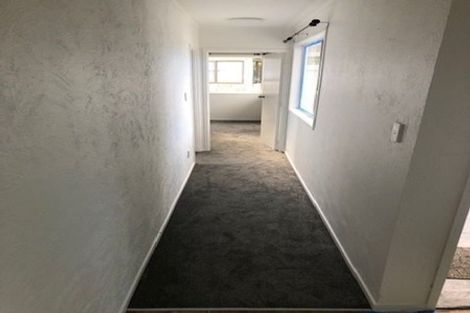 Photo of property in 47 Tabitha Crescent, Henderson, Auckland, 0612