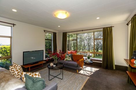 Photo of property in 1042 Carrington Road, Hurworth, New Plymouth, 4371