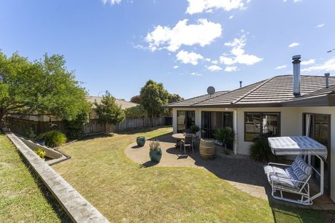 Photo of property in 37 Realm Drive, Paraparaumu, 5032
