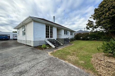 Photo of property in 5 Konini Street, Inglewood, 4330