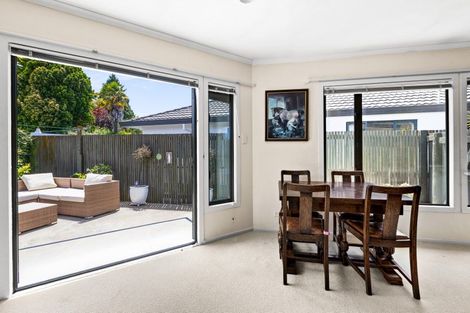 Photo of property in 2/38 Avondale Road, Taradale, Napier, 4112