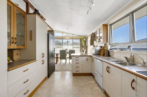 Photo of property in 92 Valley Road, Mount Maunganui, 3116