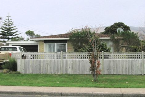 Photo of property in 18b Ngaio Road, Waikanae, 5036