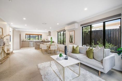 Photo of property in 1/24 James Street, Bayview, Auckland, 0629