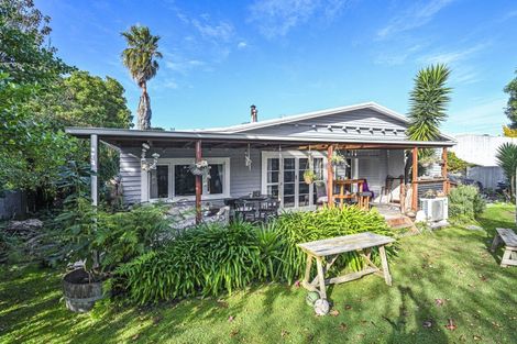 Photo of property in 6 Railway Road, Whakatu, Hastings, 4102