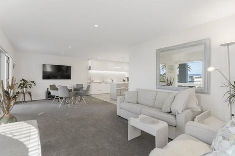 Photo of property in 32/34 Waiwera Place, Waiwera, Orewa, 0994