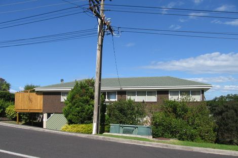 Photo of property in 49 Woodlands Crescent, Browns Bay, Auckland, 0630