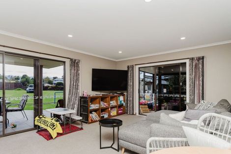 Photo of property in 10 Victoria Avenue, Dannevirke, 4930