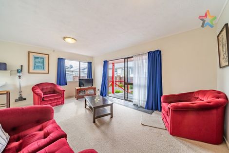 Photo of property in 2/37 Leighton Avenue, Waiwhetu, Lower Hutt, 5010