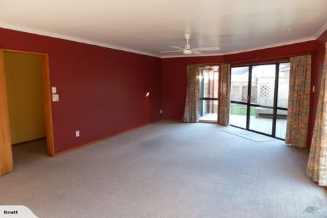 Photo of property in 3 Pahiatua Street, Hokowhitu, Palmerston North, 4410