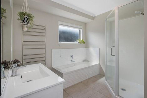 Photo of property in 7 Seafoam Place, Waihi Beach, 3611