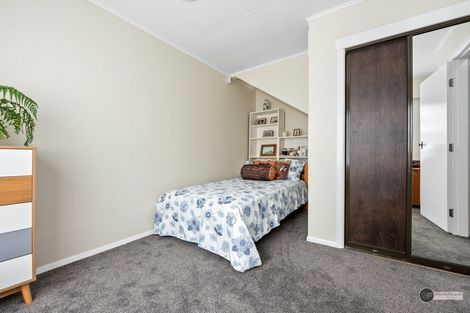Photo of property in 24 Cypress Drive, Maungaraki, Lower Hutt, 5010
