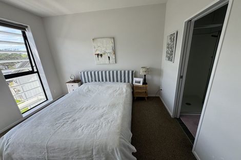 Photo of property in 4 Mangrove Lane, Albany Heights, Auckland, 0632