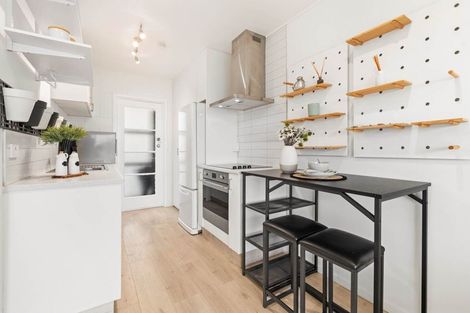Photo of property in 2/9 Strong Street, St Johns, Auckland, 1072