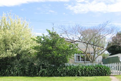 Photo of property in 16 Buchanan Street, Mangapapa, Gisborne, 4010