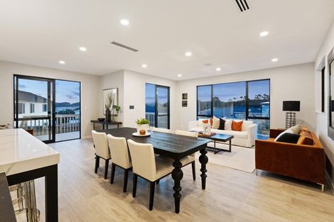 Photo of property in 28 Takurua Terrace, Orewa, 0931