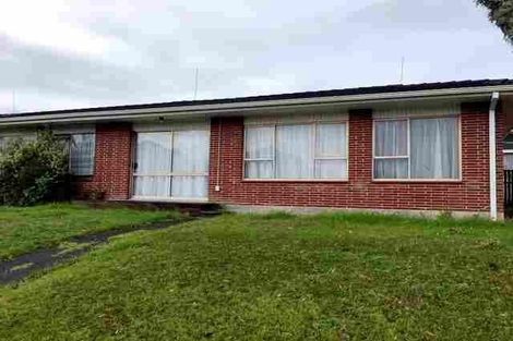 Photo of property in 3/2 Vodanovich Road, Te Atatu South, Auckland, 0610