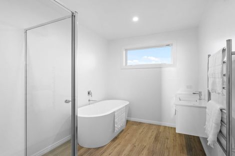 Photo of property in 4 Mackinnon Street, Marshland, 8083