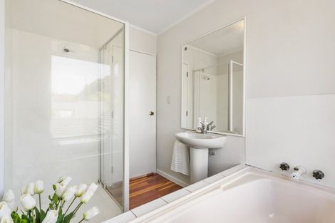 Photo of property in 10b Matipo Road, Mairangi Bay, Auckland, 0630