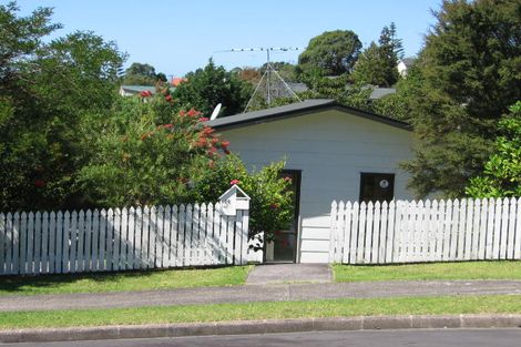 Photo of property in 16 Halder Place, Torbay, Auckland, 0632
