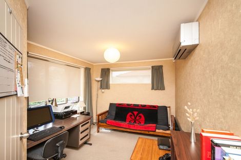 Photo of property in 12 Bendigo Street, Cloverlea, Palmerston North, 4412