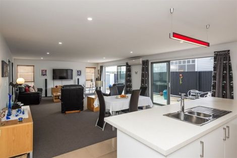 Photo of property in 2a Chelsea Street, Linwood, Christchurch, 8062