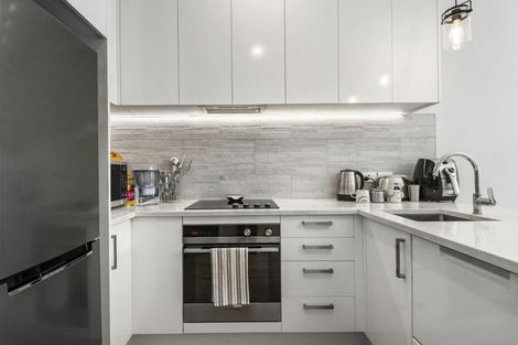 Photo of property in 7/2 Waipa Street, Birkenhead, Auckland, 0626