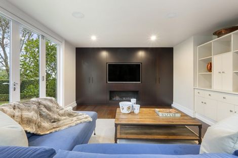 Photo of property in 73 Hinemoa Street, Birkenhead, Auckland, 0626