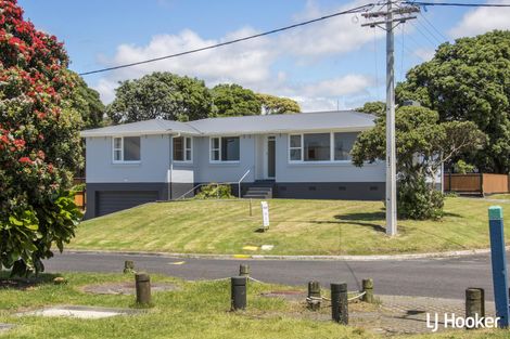Photo of property in 2 Hillary Street, Waihi Beach, 3611