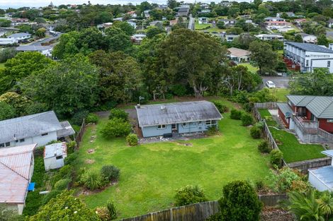 Photo of property in 16 Blenheim Street, Glenfield, Auckland, 0629