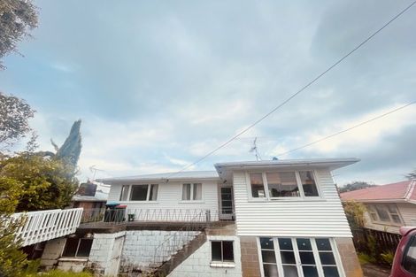 Photo of property in 28 Maui Pomare Street, Blockhouse Bay, Auckland, 0600