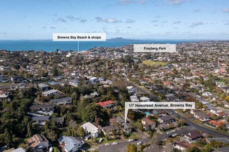 Photo of property in 1/7 Newstead Avenue, Browns Bay, Auckland, 0632