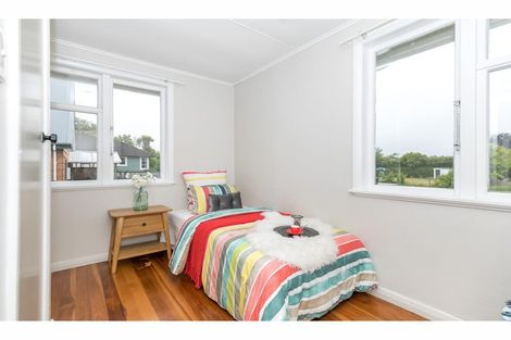 Photo of property in 4 Douglas Crescent, Fairfield, Hamilton, 3214