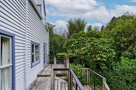 Photo of property in 88 Airlie Road, Plimmerton, Porirua, 5026