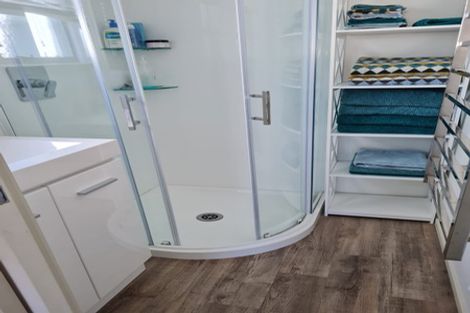 Photo of property in 90 Seventh Avenue, Urenui, 4377