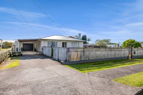 Photo of property in 40 Queens Road, Glen Avon, New Plymouth, 4312