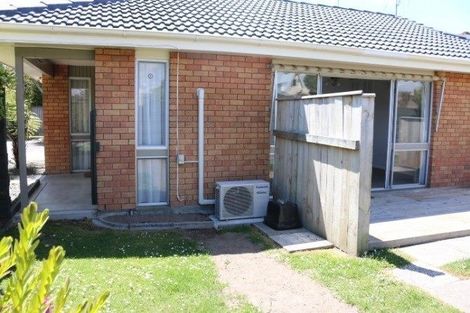 Photo of property in 9 Brightwater Terrace, Terrace End, Palmerston North, 4410
