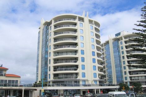 Photo of property in Oceanside Tower 1, 4/2a Marine Parade, Mount Maunganui, 3116