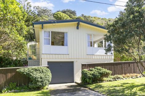 Photo of property in 143 Parkvale Road, Karori, Wellington, 6012