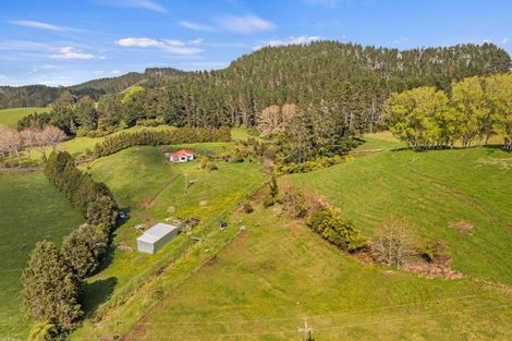 Photo of property in 873 Croydon Road, Te Popo, Stratford, 4394