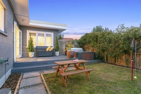Photo of property in 1/105 Nile Road, Milford, Auckland, 0620