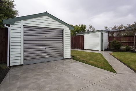 Photo of property in 5 Christian Street, Bryndwr, Christchurch, 8053
