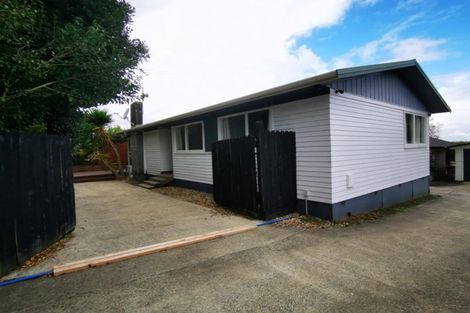 Photo of property in 21 Mcquarrie Avenue, Wattle Downs, Auckland, 2103