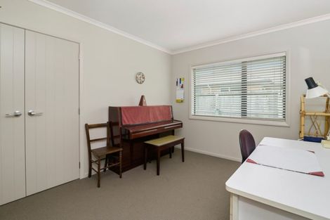 Photo of property in 51 Hamon Place, Pukehangi, Rotorua, 3015