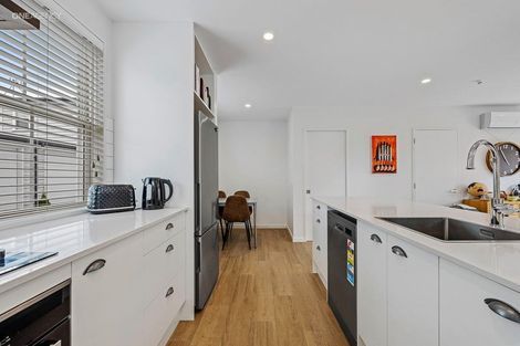 Photo of property in 1/24 Devon Street, Sydenham, Christchurch, 8023