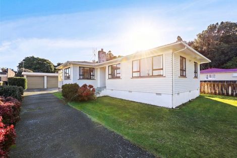 Photo of property in 383 Great South Road, Opaheke, Papakura, 2113